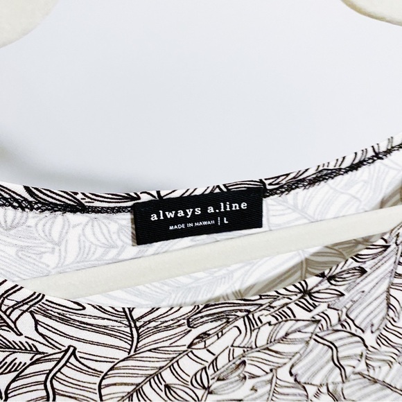 A-line Hawaii - Leaf Print Short Sleeve Dress - Picture 5 of 5